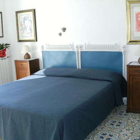 Villa Vista Mare Mela Lipari  Luaran gambar