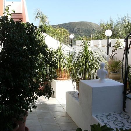 Villa Vista Mare Mela Lipari  Luaran gambar