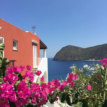 Villa Vista Mare Mela Lipari  Luaran gambar