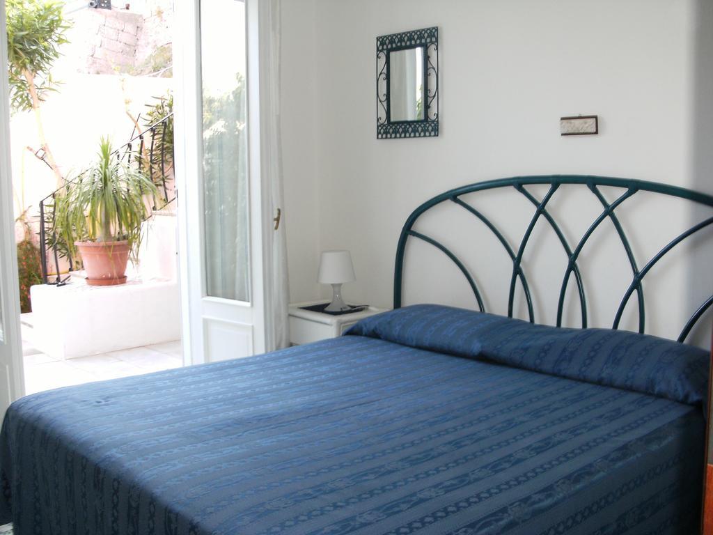 Villa Vista Mare Mela Lipari  Luaran gambar