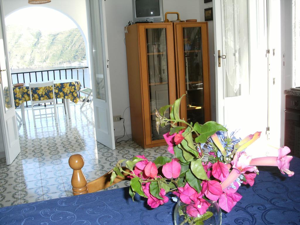 Villa Vista Mare Mela Lipari  Luaran gambar