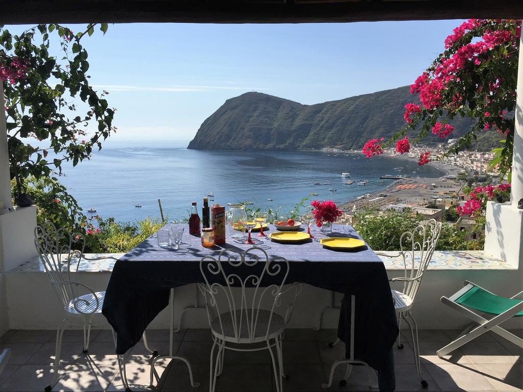 Villa Vista Mare Mela Lipari  Luaran gambar