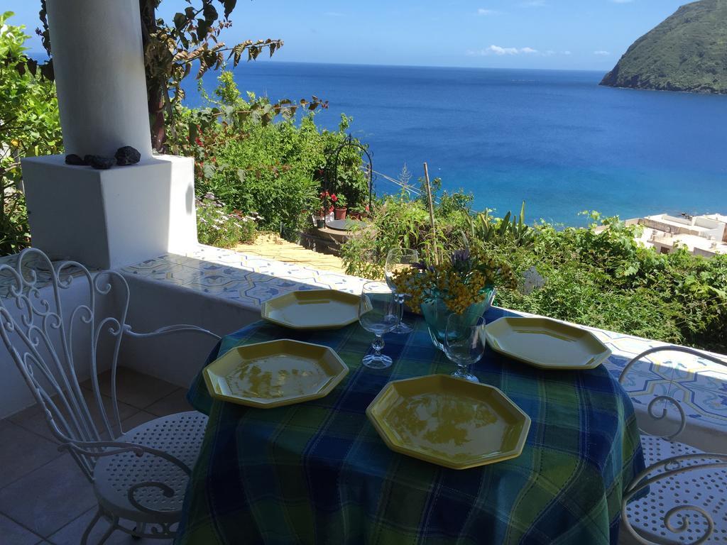 Villa Vista Mare Mela Lipari  Luaran gambar