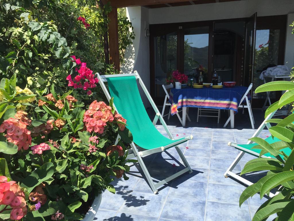Villa Vista Mare Mela Lipari  Luaran gambar