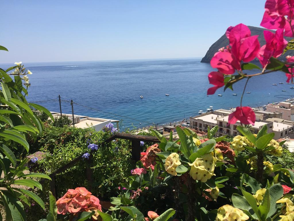 Villa Vista Mare Mela Lipari  Luaran gambar