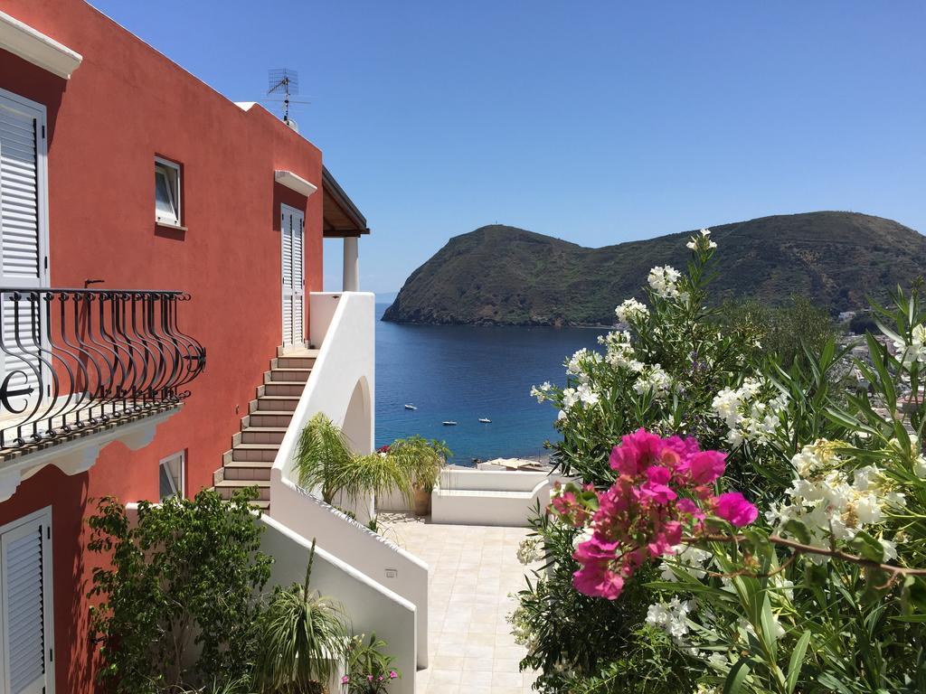 Villa Vista Mare Mela Lipari  Luaran gambar