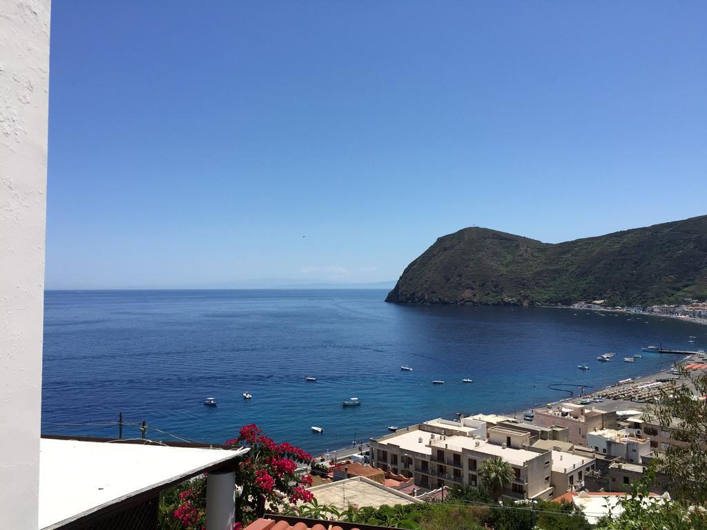 Villa Vista Mare Mela Lipari  Luaran gambar