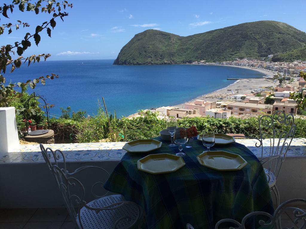 Villa Vista Mare Mela Lipari  Luaran gambar
