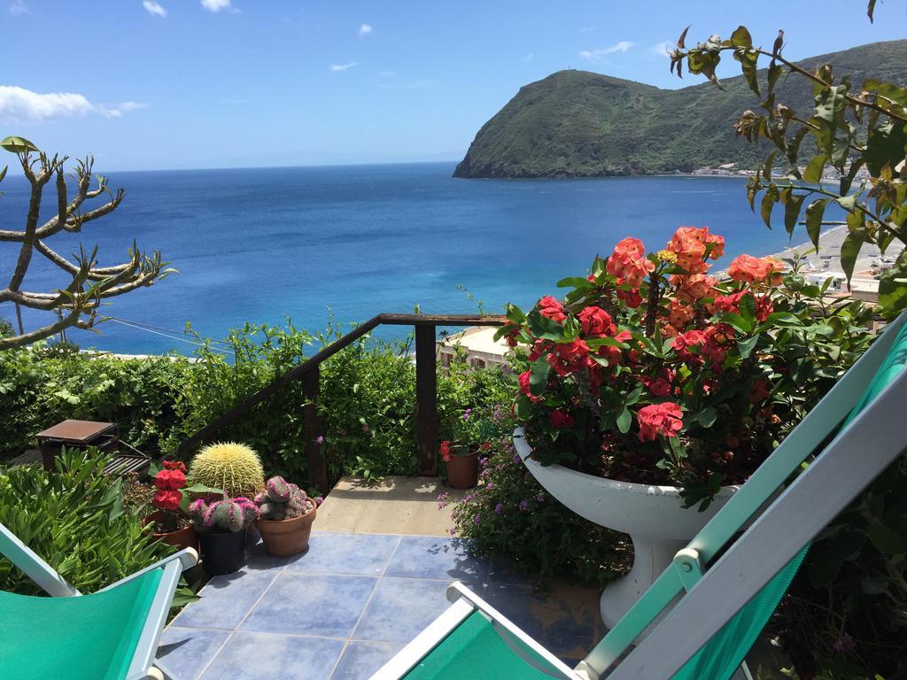 Villa Vista Mare Mela Lipari  Luaran gambar