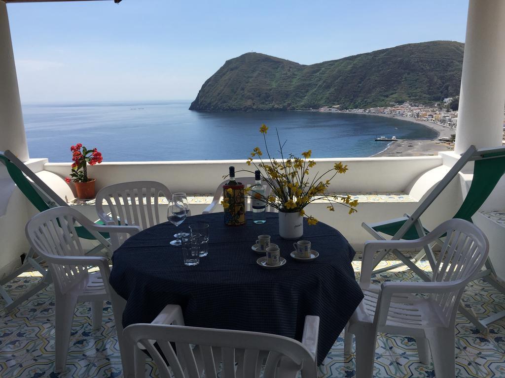 Villa Vista Mare Mela Lipari  Luaran gambar
