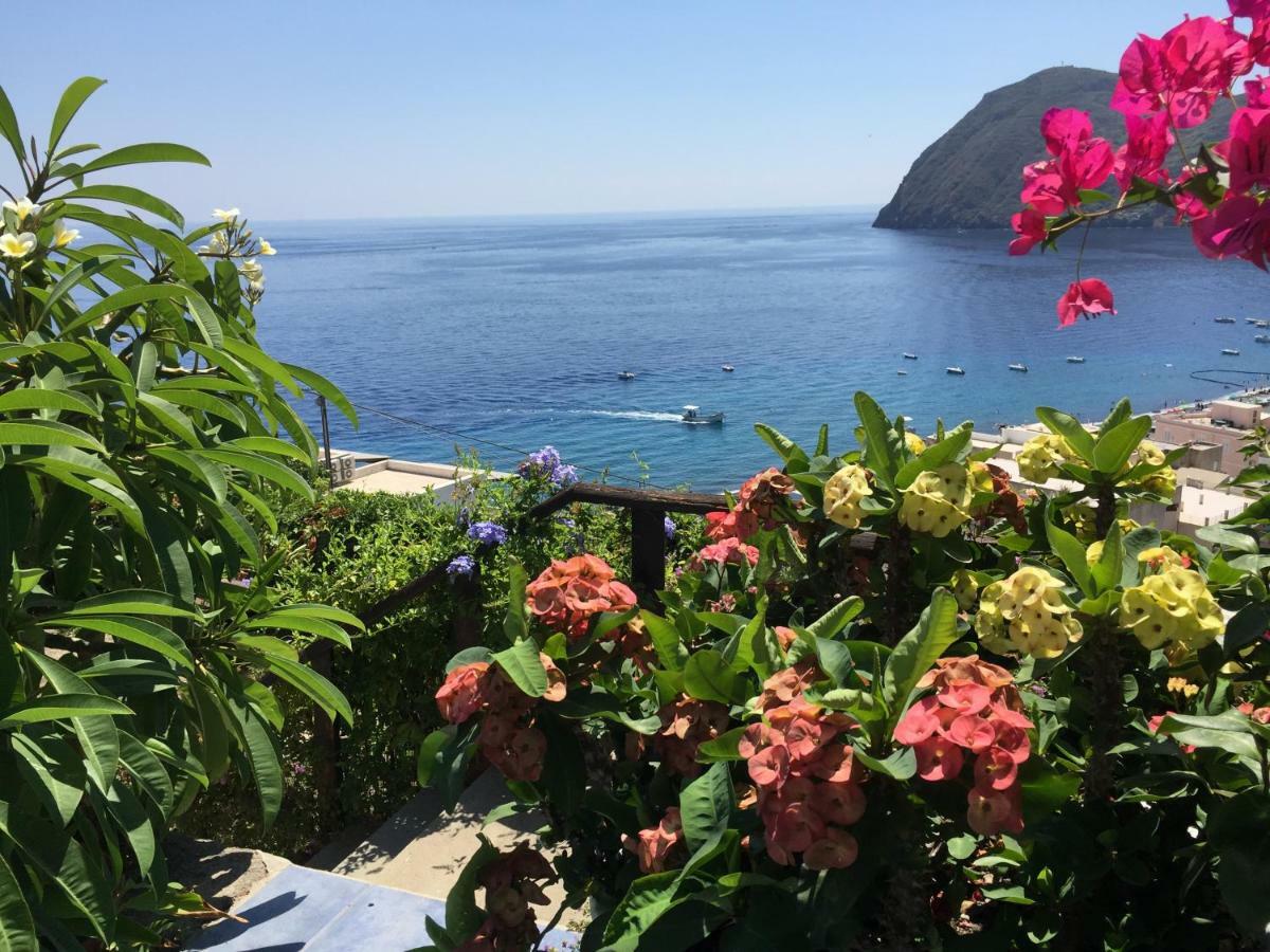 Villa Vista Mare Mela Lipari  Luaran gambar