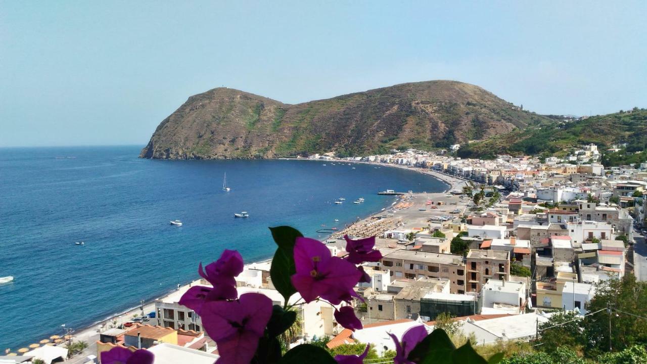 Villa Vista Mare Mela Lipari  Luaran gambar
