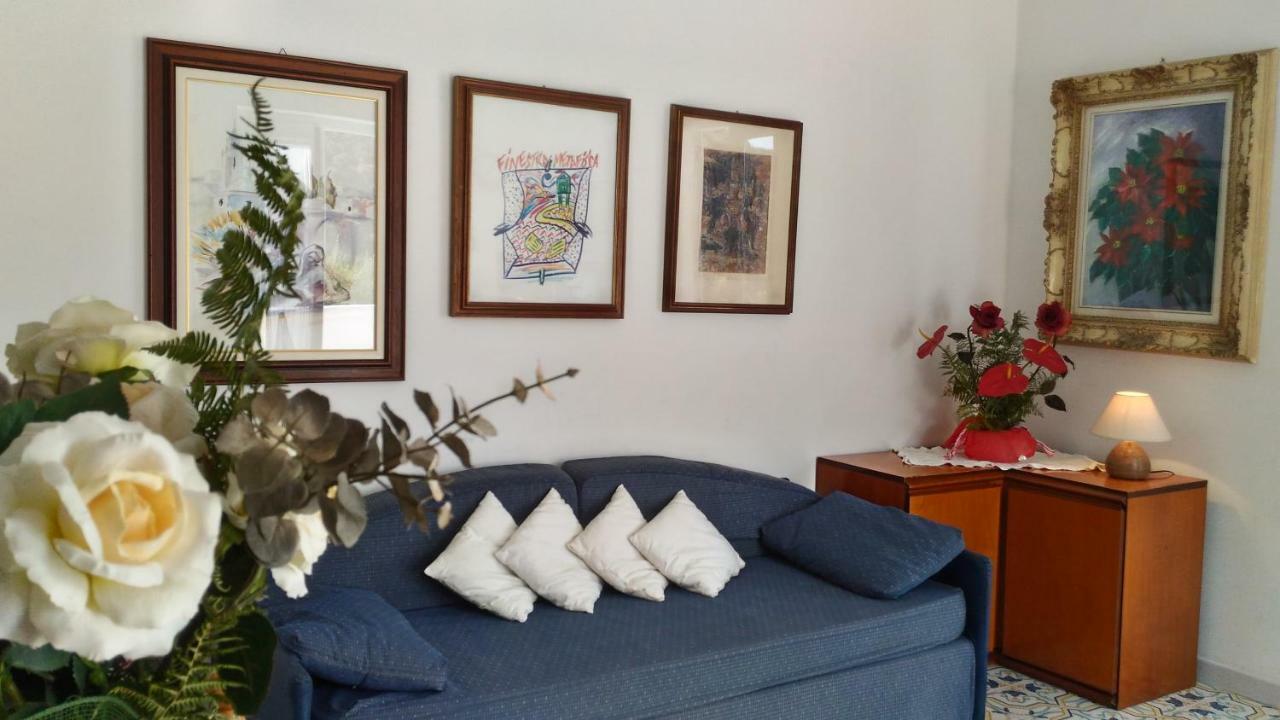 Villa Vista Mare Mela Lipari  Luaran gambar