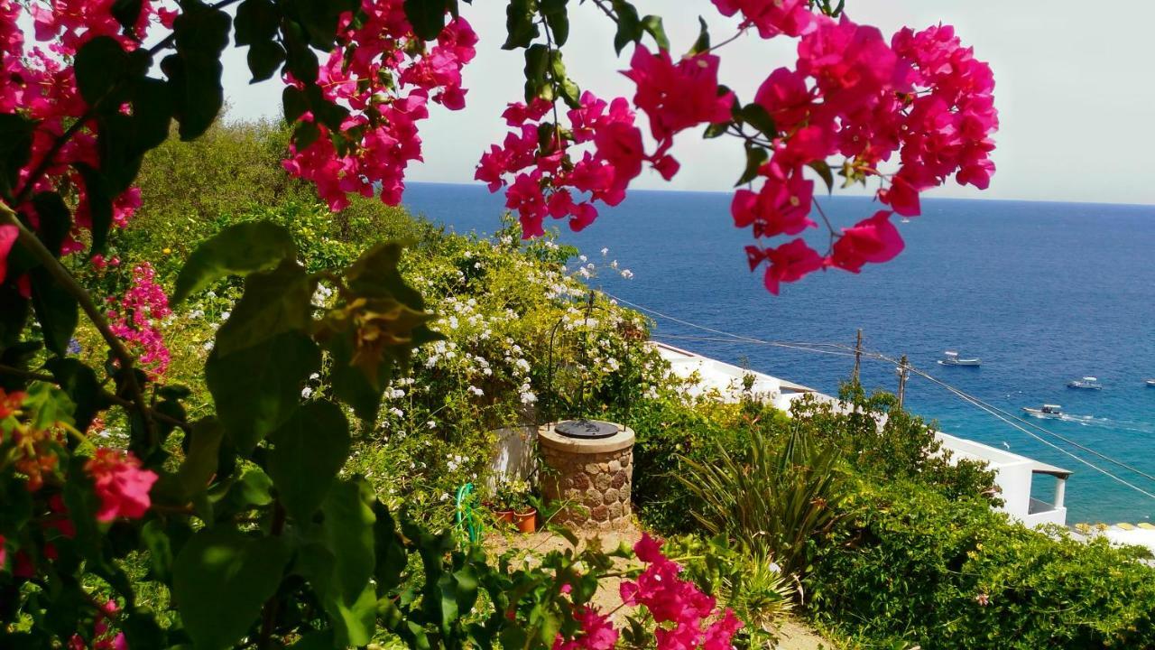 Villa Vista Mare Mela Lipari  Luaran gambar