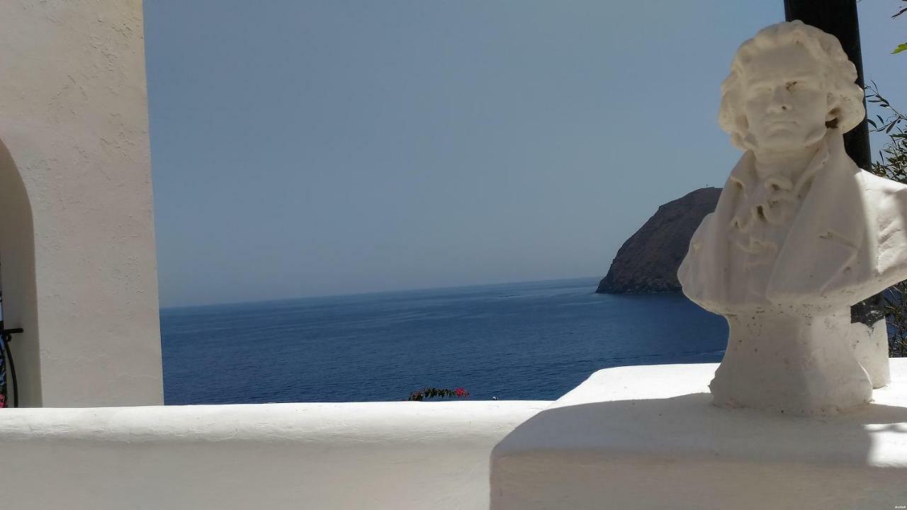 Villa Vista Mare Mela Lipari  Luaran gambar