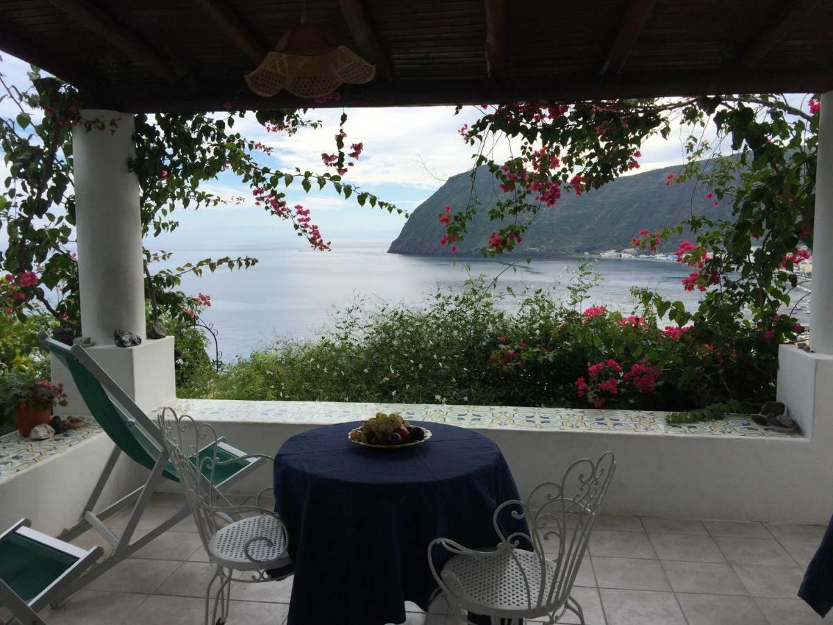 Villa Vista Mare Mela Lipari  Luaran gambar